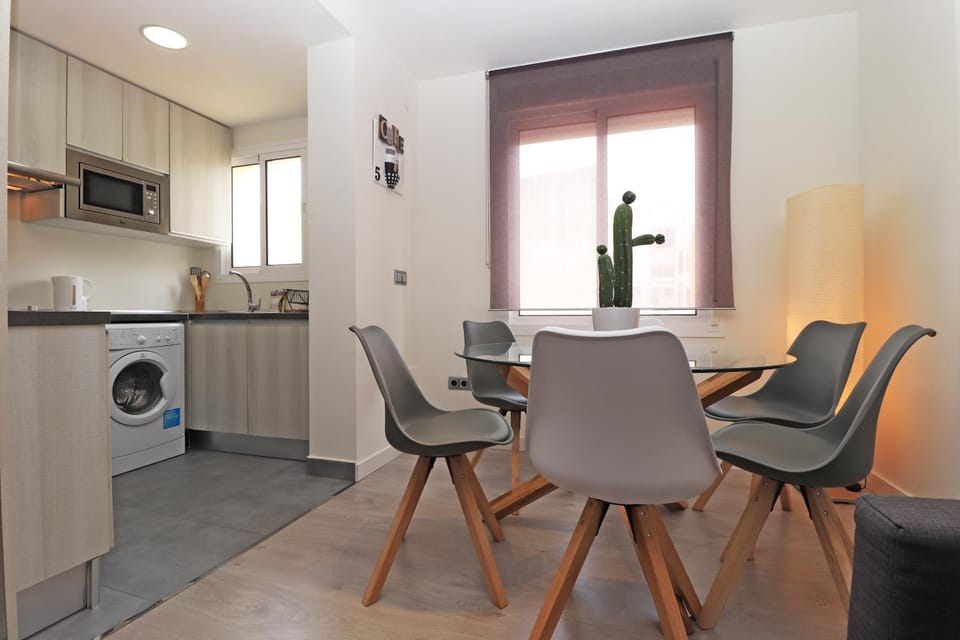 Kitchen or kitchenette, Living room, Dining area