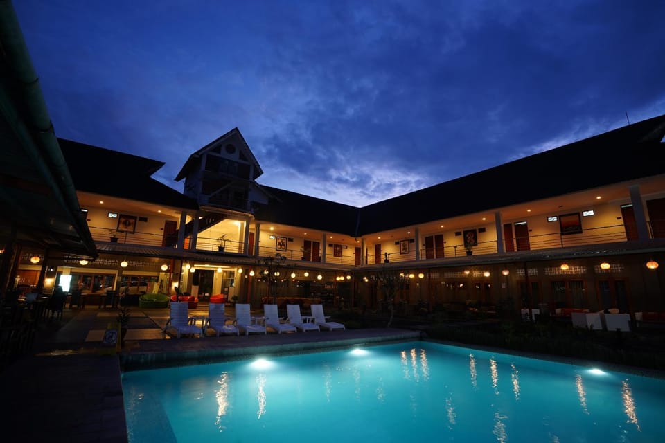 Property building, Swimming pool