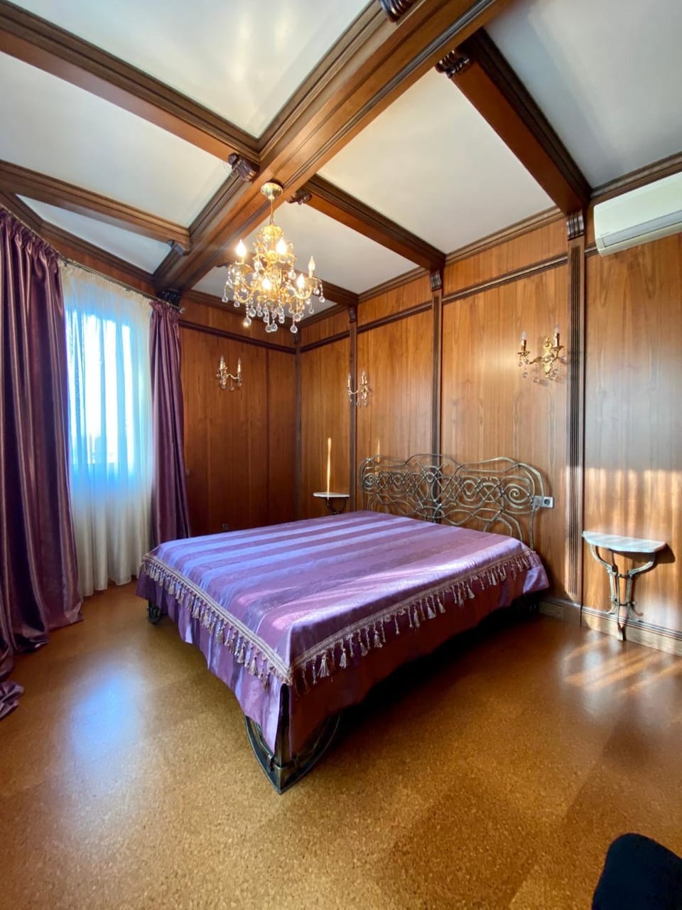 Decorative detail, Bedroom