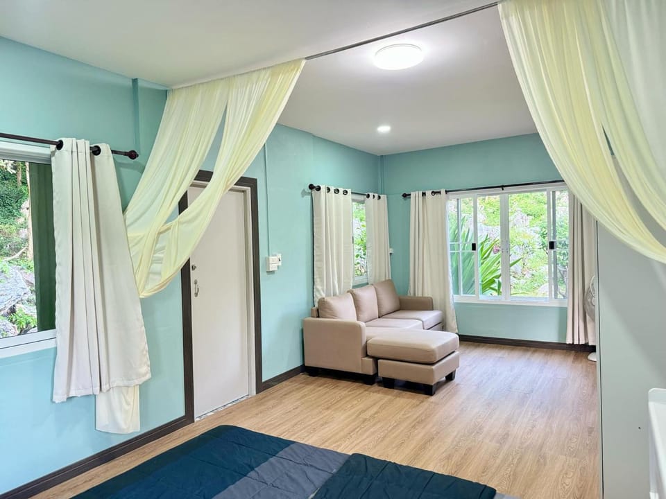 นพรัตน์การ์เด้นฮิลล์ Bed and Breakfast in Thailand