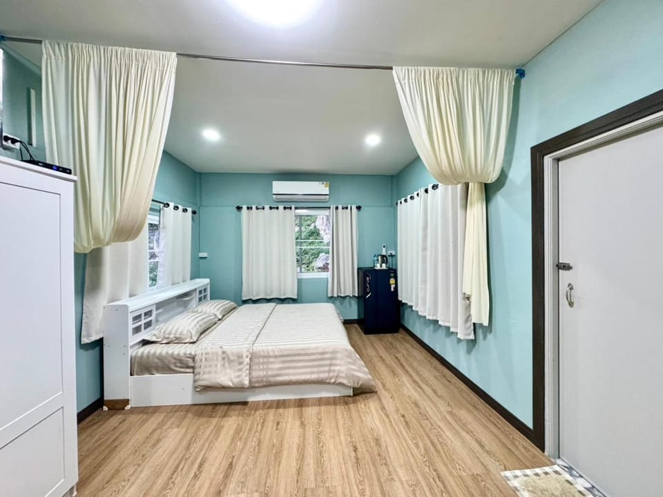 นพรัตน์การ์เด้นฮิลล์ Bed and Breakfast in Thailand