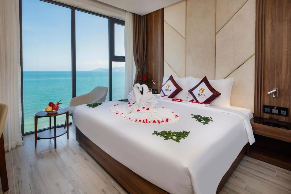 Bed, Photo of the whole room, Bedroom, Sea view
