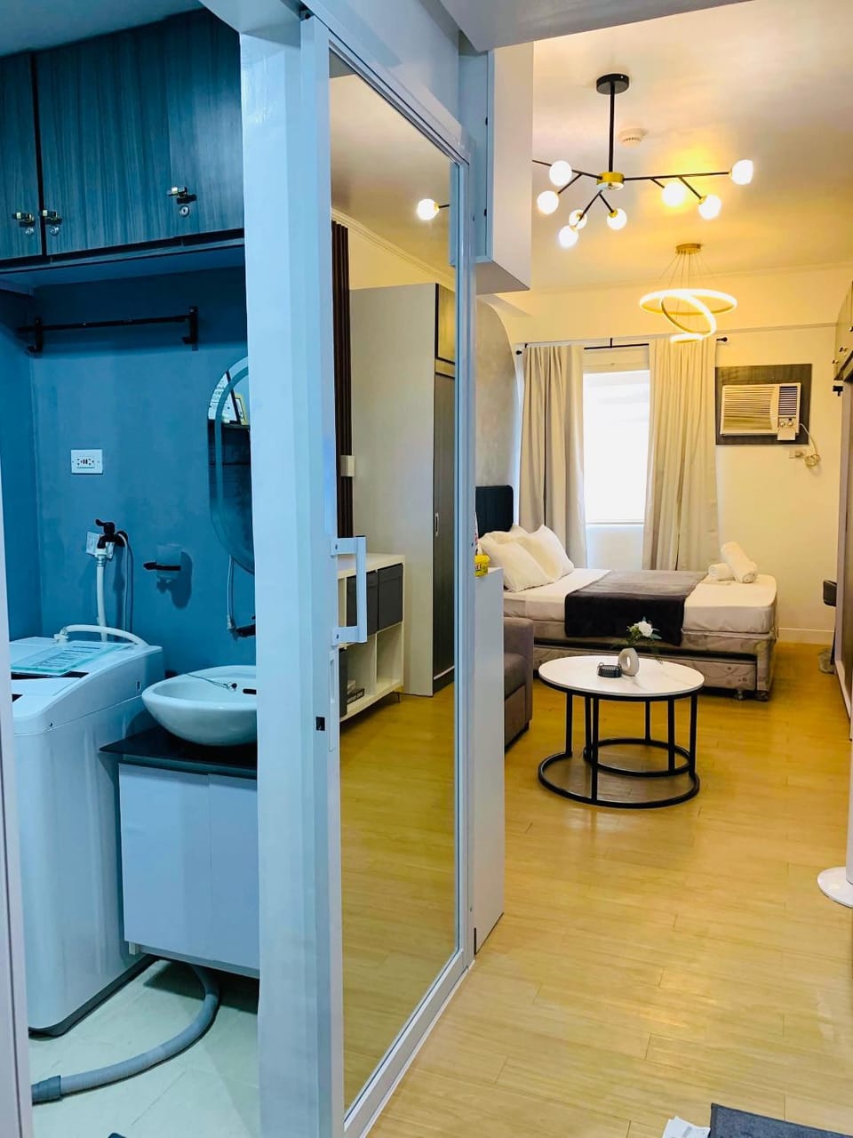 JA2 STAYCATION @TREES RESIDENCES Apartment in Quezon City