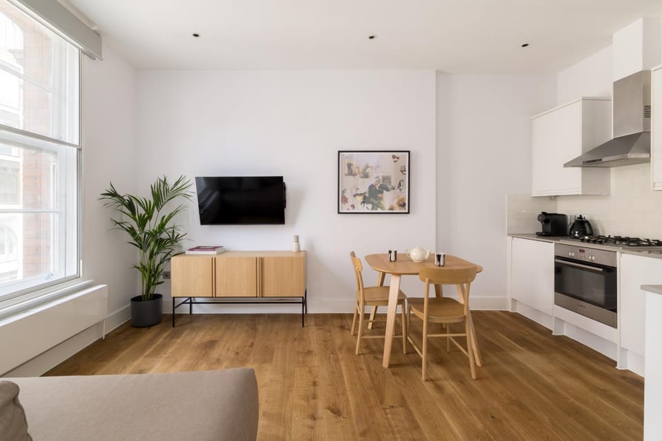 Hausd - Leicester Square Apartment in City of Westminster