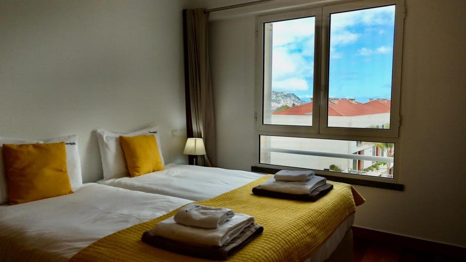 FLH Funchal Modern Apartment with Pool Apartment in Funchal