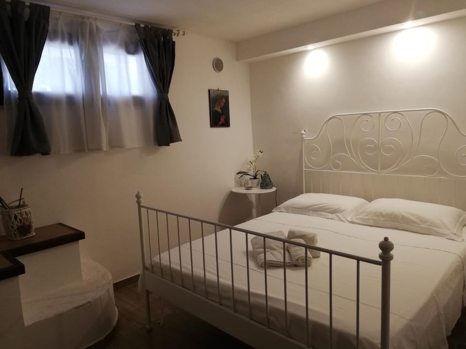 Fabiene Familyholidays Gelsonia Apartment in Cefalu