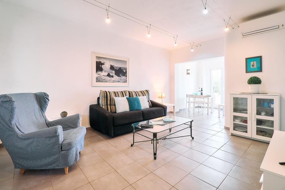 Living room, Sea view