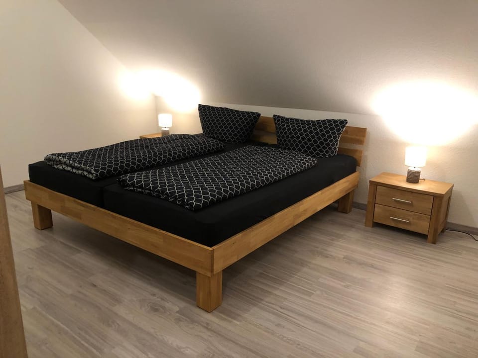 Bed, Bedroom
