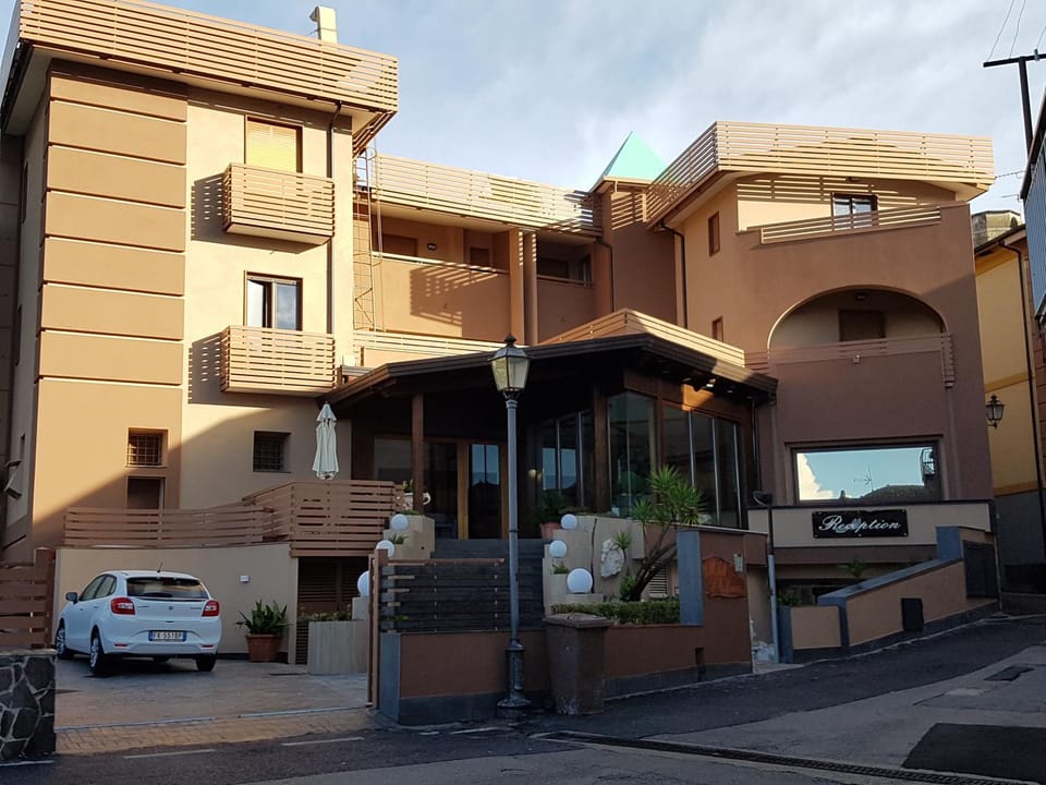 Facade/entrance, Street view