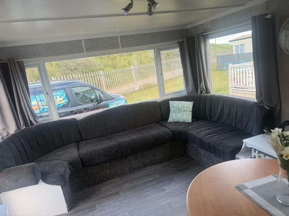 Colemans Caravans 3 Bedroom 6 Birth Caravan Golden Anchor Caravan Park House in Chapel Saint Leonards