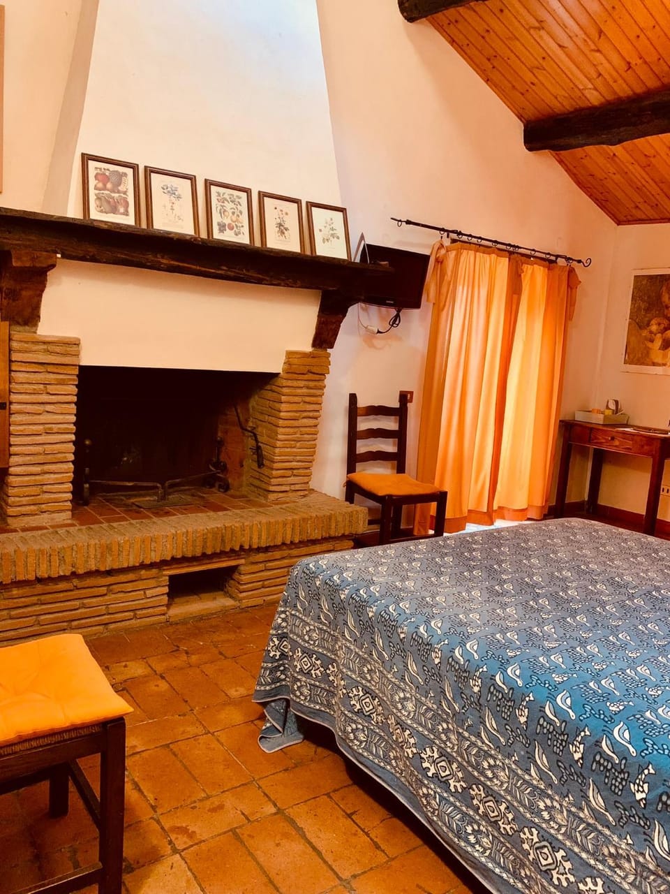 Podere Pinzicalari Bed and Breakfast in Tuscany