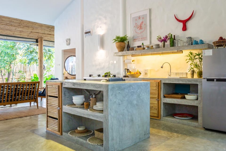 Coffee/tea facilities, Kitchen or kitchenette, Living room
