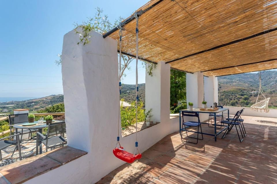 Cortijo Horizonte Villa in Axarquía
