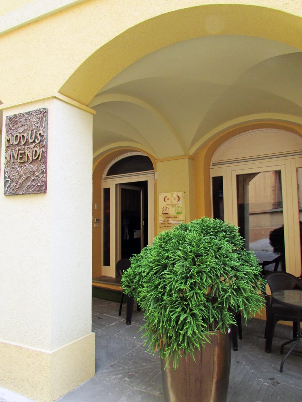 Facade/entrance