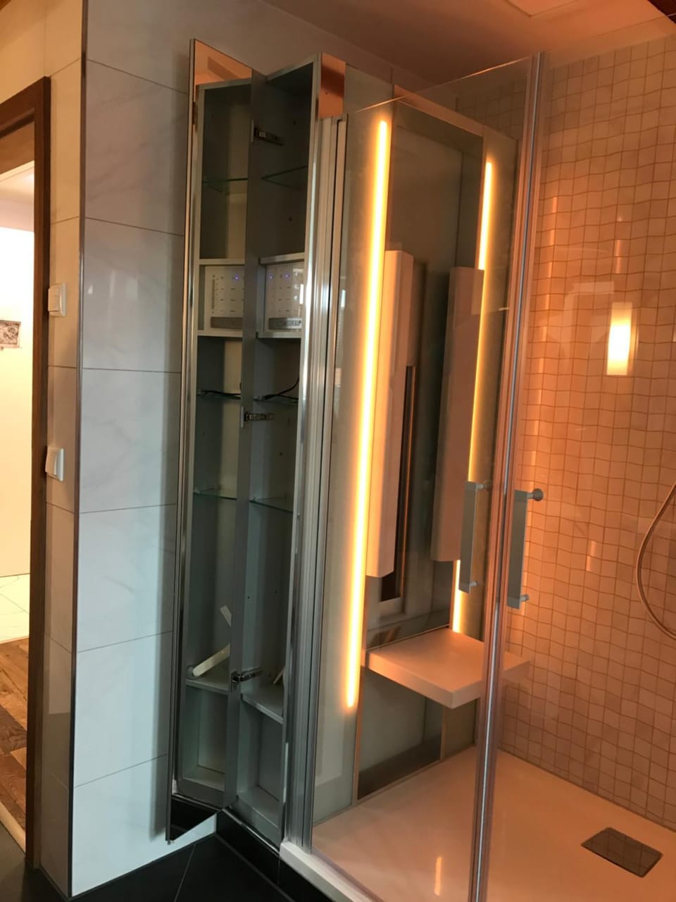 Wieko Ferienwohnungen - Luxus Pur im Prinz von Preußen Apartment in Thuringia, Germany