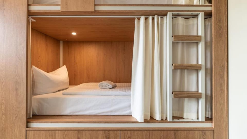 bunk bed