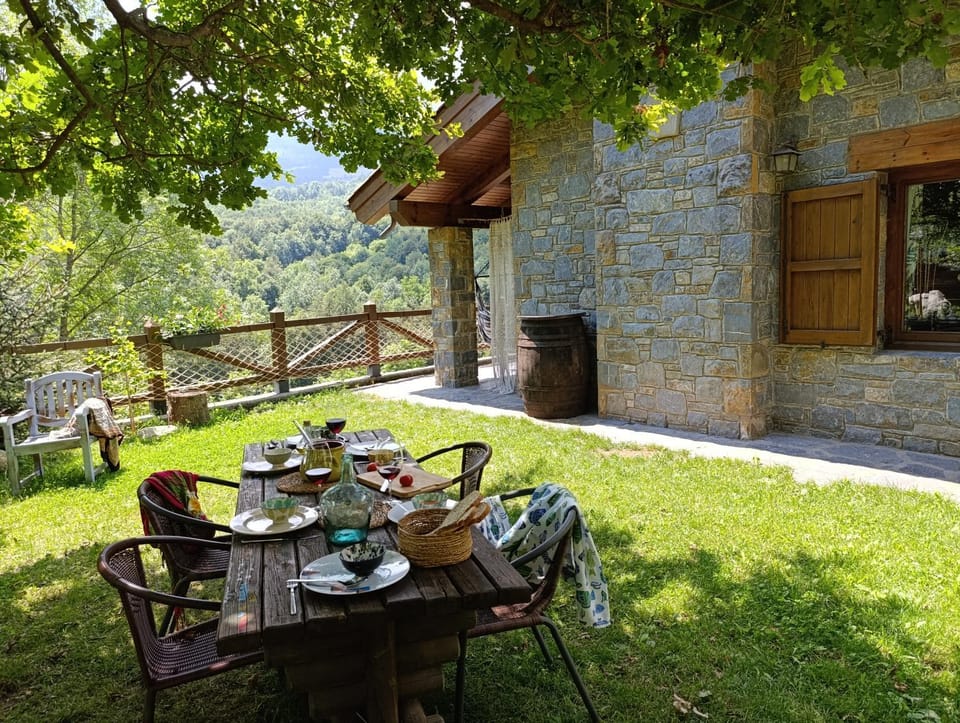 Les Pedres House in Ripollès