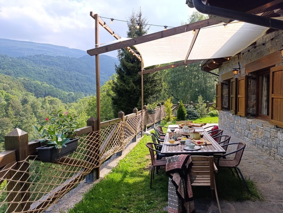 Les Pedres House in Ripollès