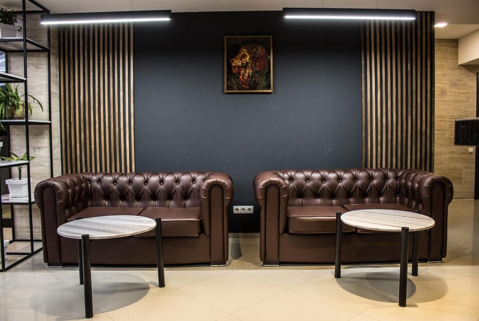 Lounge or bar, Seating area