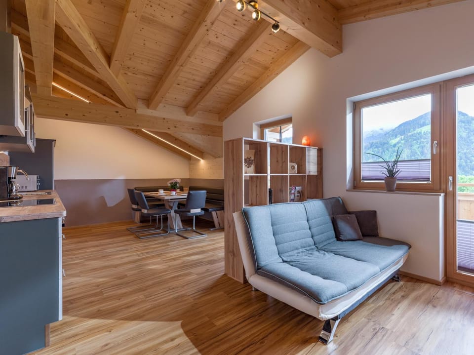 Kitchen or kitchenette, Living room, Seating area