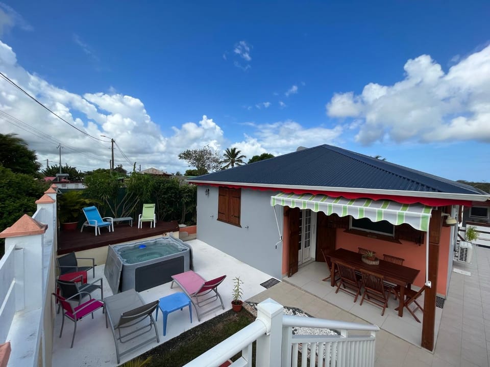 Property building, Patio, Day, View (from property/room), Balcony/Terrace, Dining area