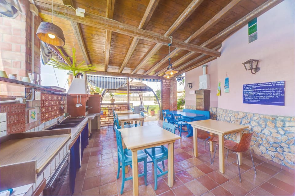 Communal lounge/ TV room, Communal kitchen