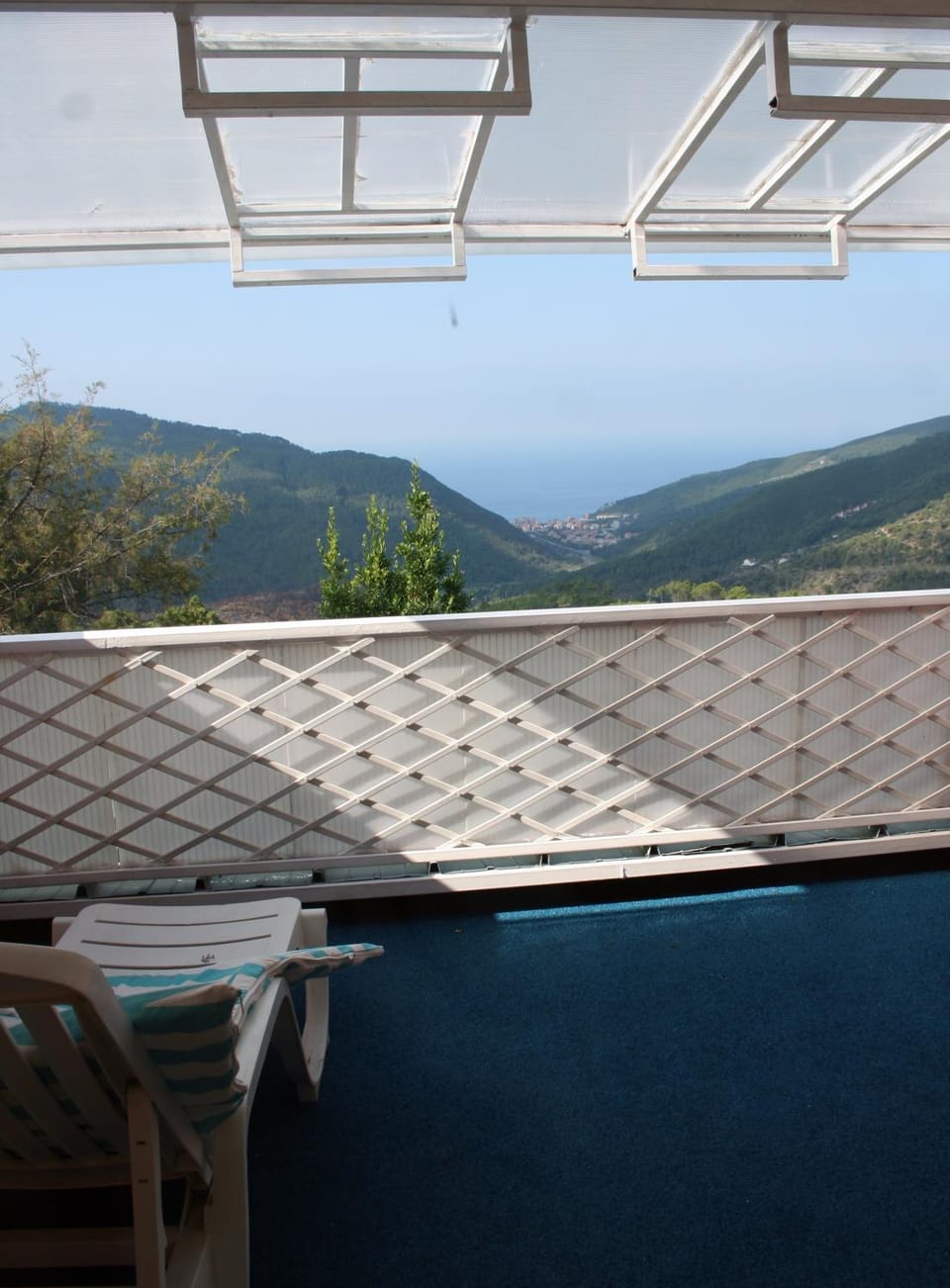 View (from property/room), Balcony/Terrace, Bedroom