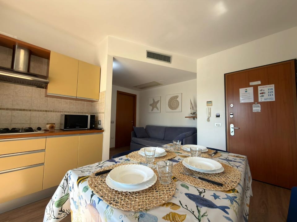 Kitchen or kitchenette, Living room, Dining area, stove