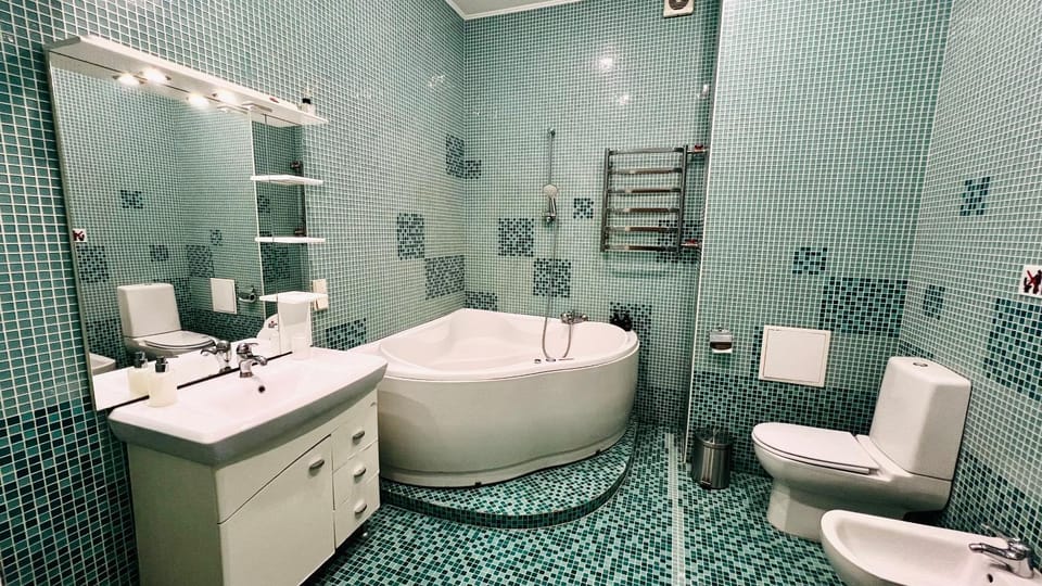 Hot Tub, Bathroom, Bath
