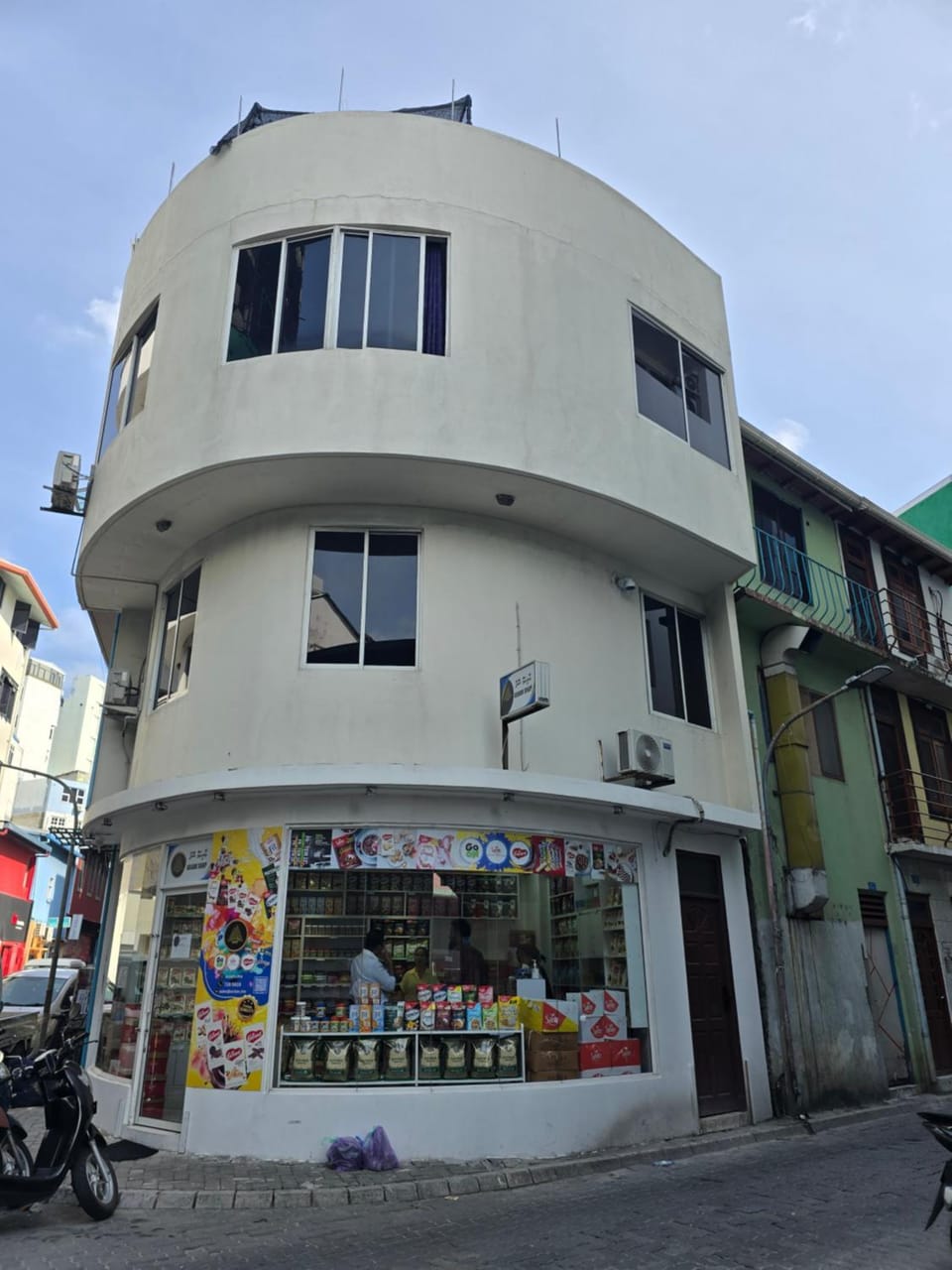 Property building, Neighbourhood, Street view
