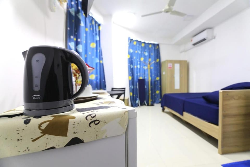 Bed, TV and multimedia, Photo of the whole room, Bedroom, air conditioner