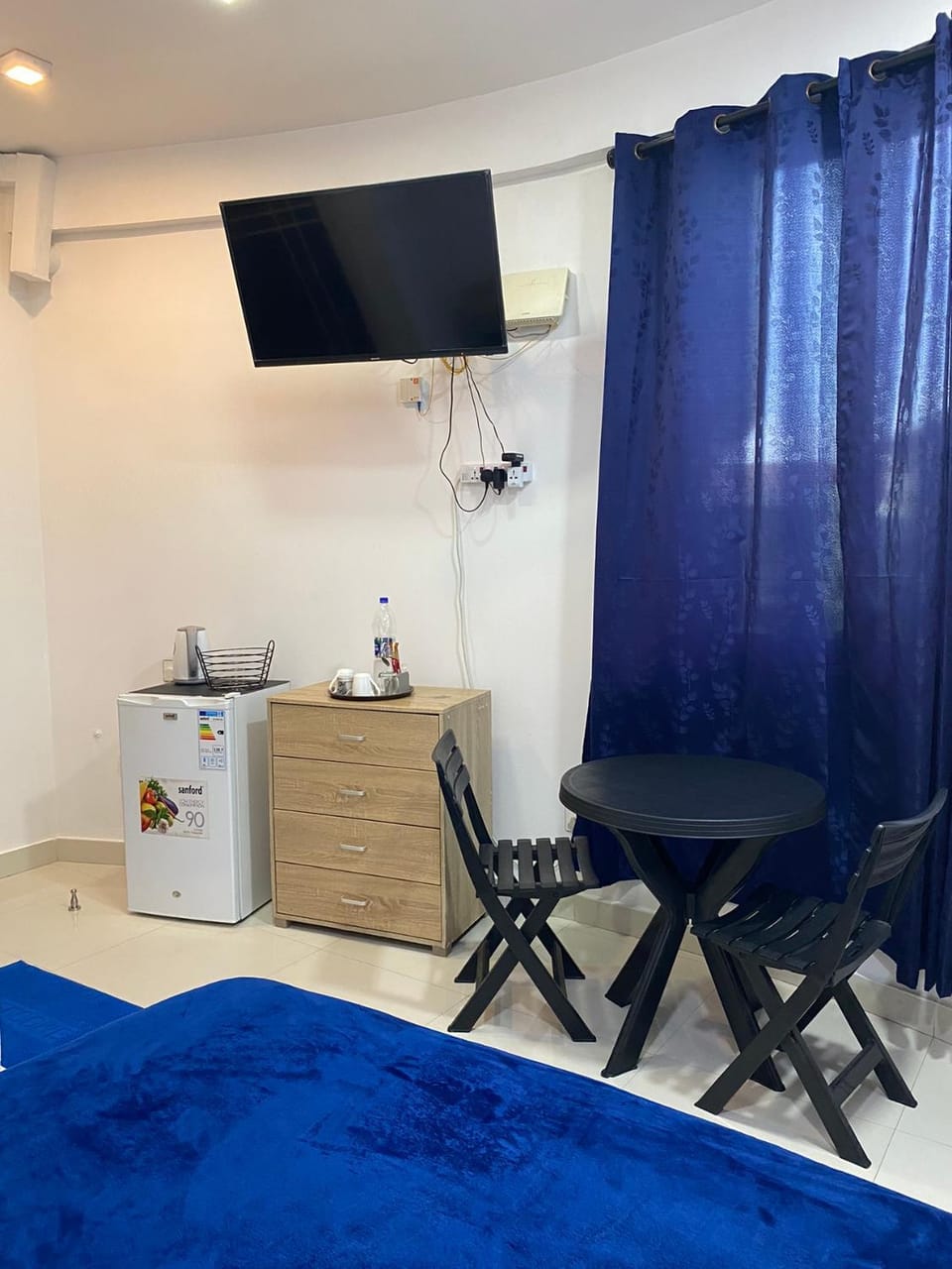 TV and multimedia, Dining area, minibar, air conditioner