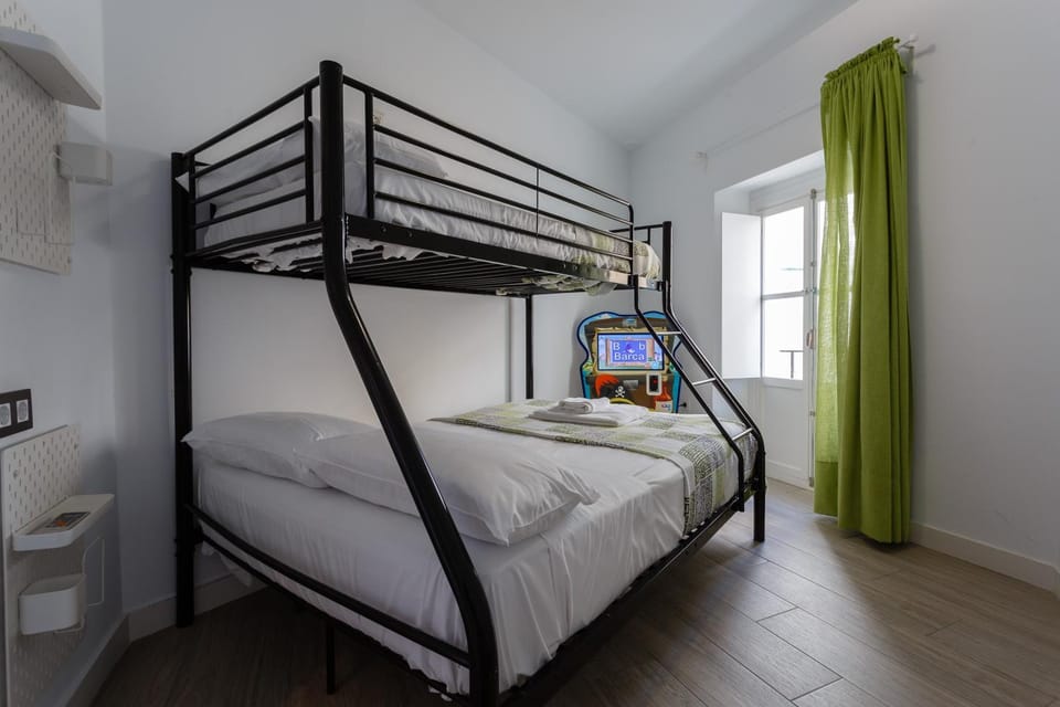 bunk bed