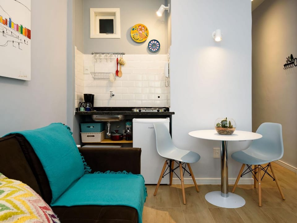 Studio in Copa 5 min from the beach | BC 530/703 Apartment in Rio de Janeiro