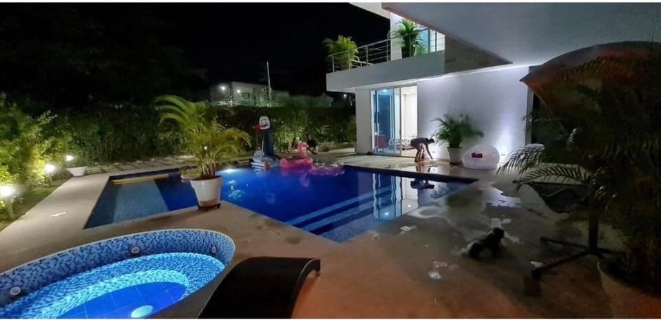 Casa Campestre en Condominio Lagos Del Peñon House in Girardot