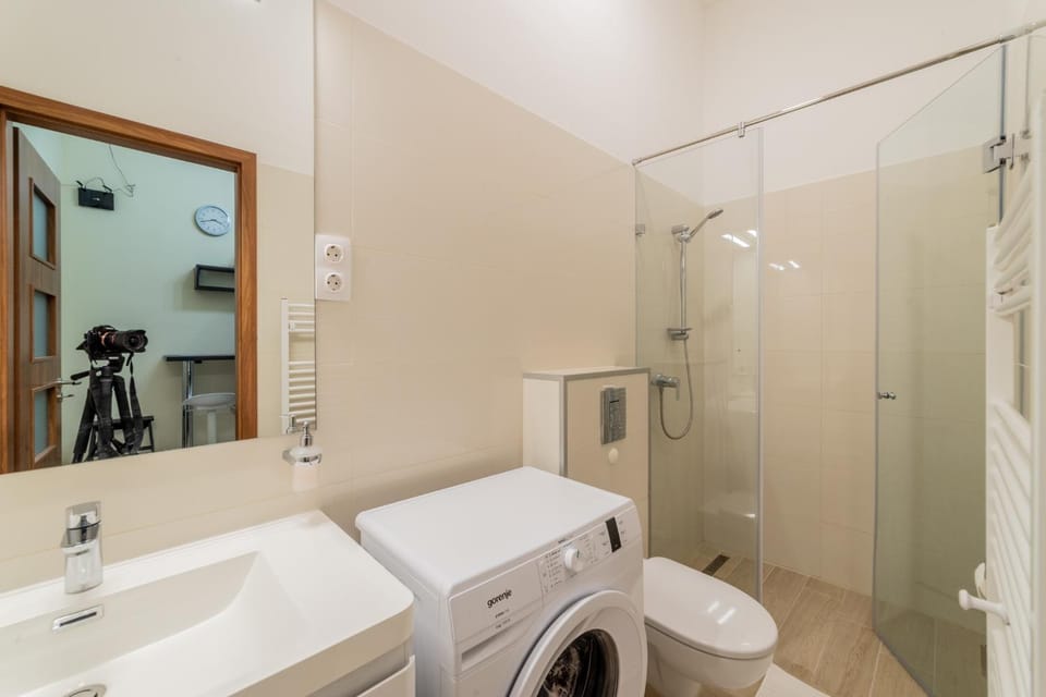 Toilet, Bathroom, washing machine