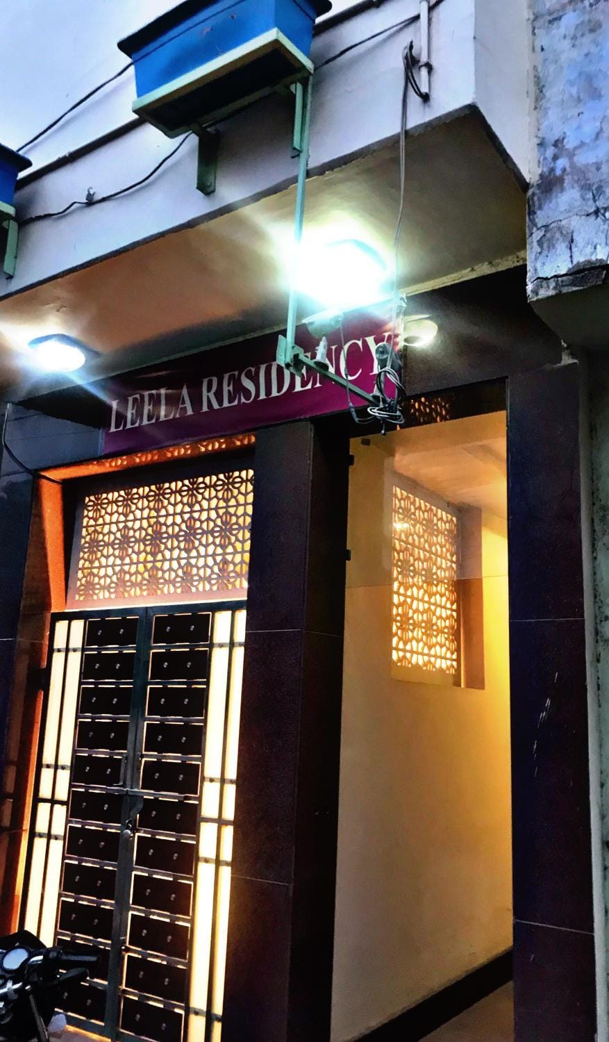 Property building, Facade/entrance