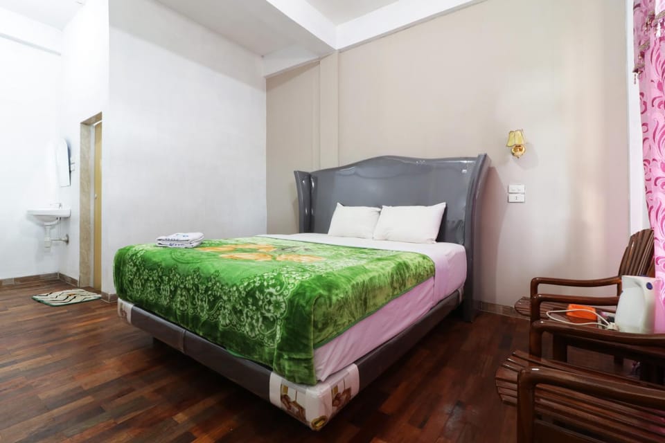 Villa Keluarga Bre Batunanggar Bed and Breakfast in Indonesia