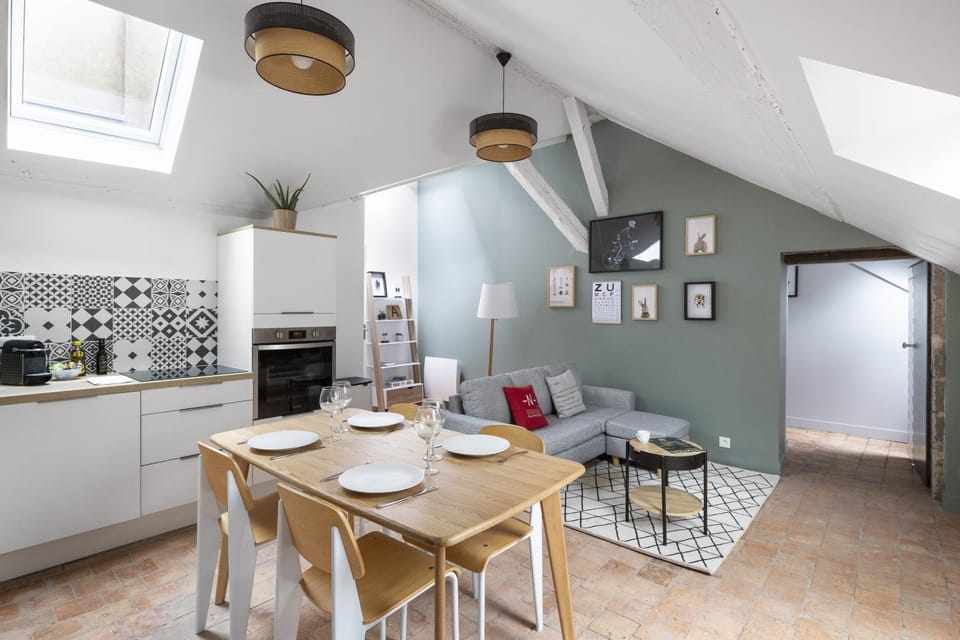 Kitchen or kitchenette, Living room, Dining area