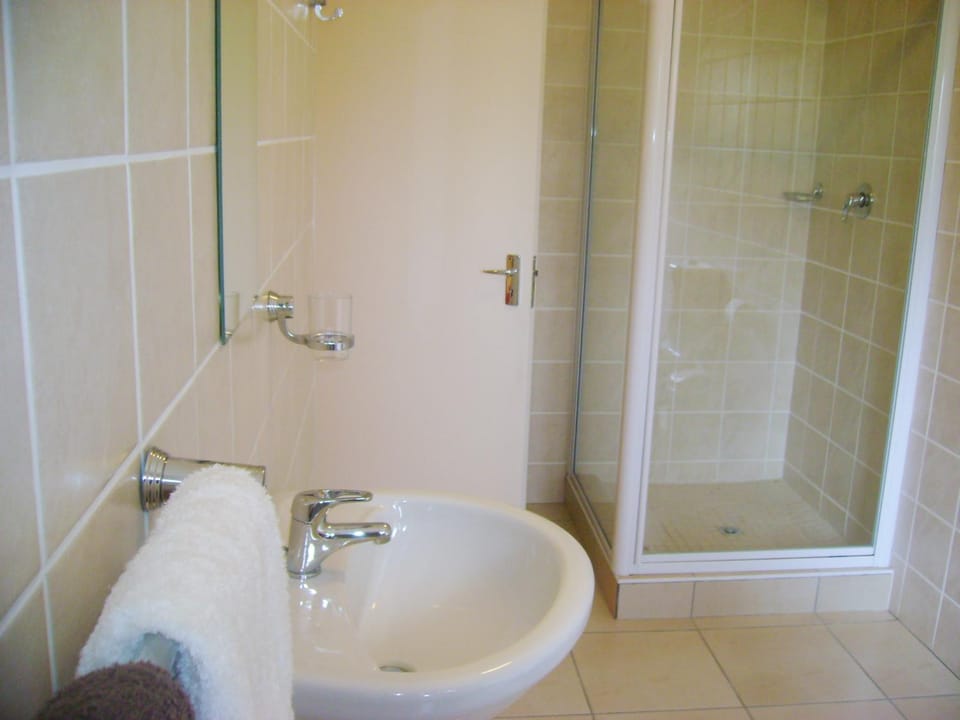 Dumelang Executive Lodge- Cottages in Sandton Apartment in Sandton