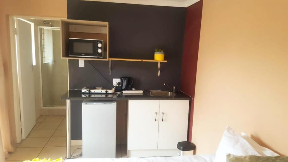 Dumelang Executive Lodge- Cottages in Sandton Apartment in Sandton