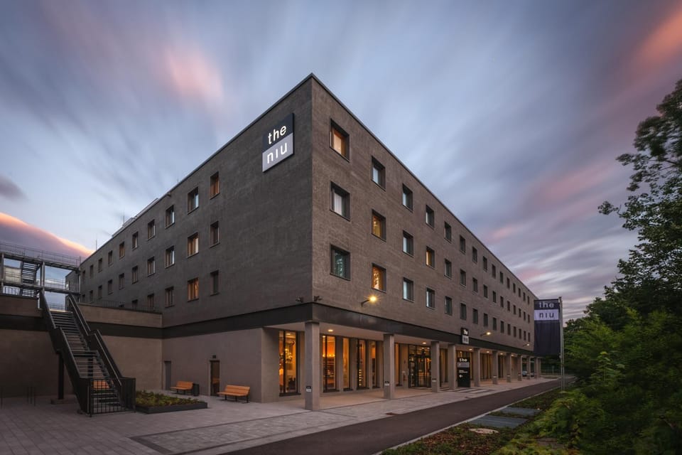 Property building, Facade/entrance