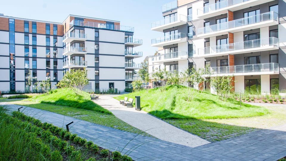 Property building, Neighbourhood, Garden