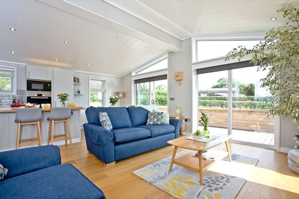 Living room, Seating area, kitchen