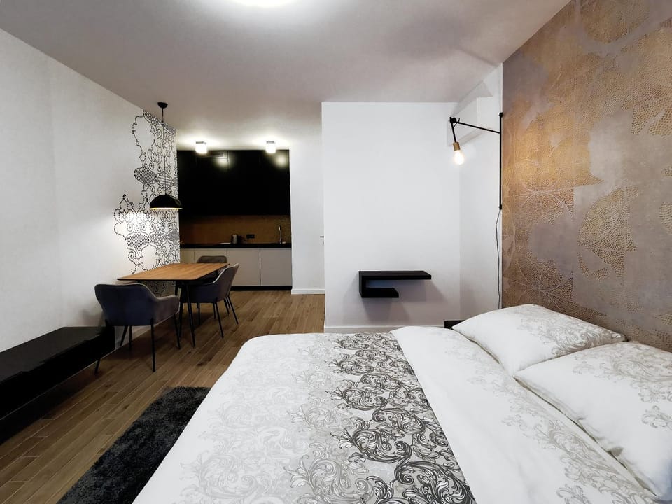 Bed, Photo of the whole room