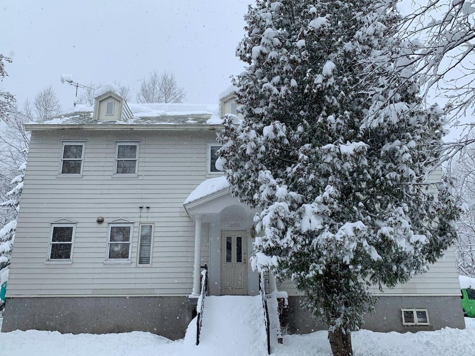 Facade/entrance, Winter