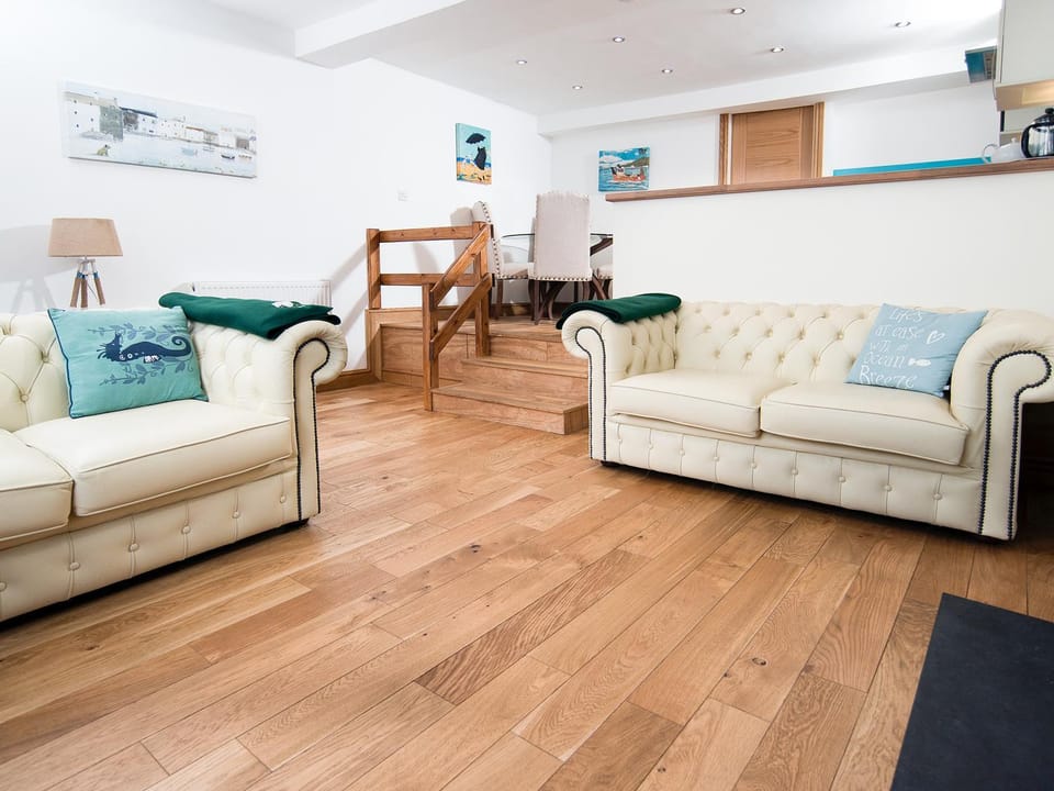 The Captain's Bank Apartment in Porthmadog