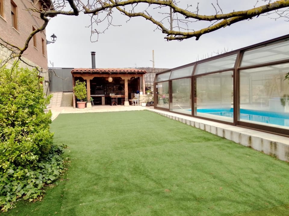 Garden, Swimming pool