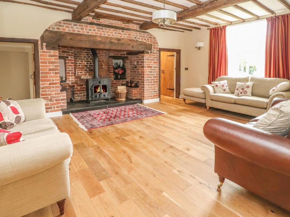 Rhandregynwen Hall House in Wales