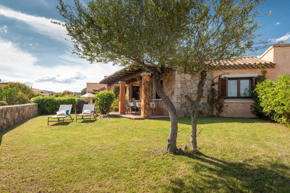 Property building, Garden